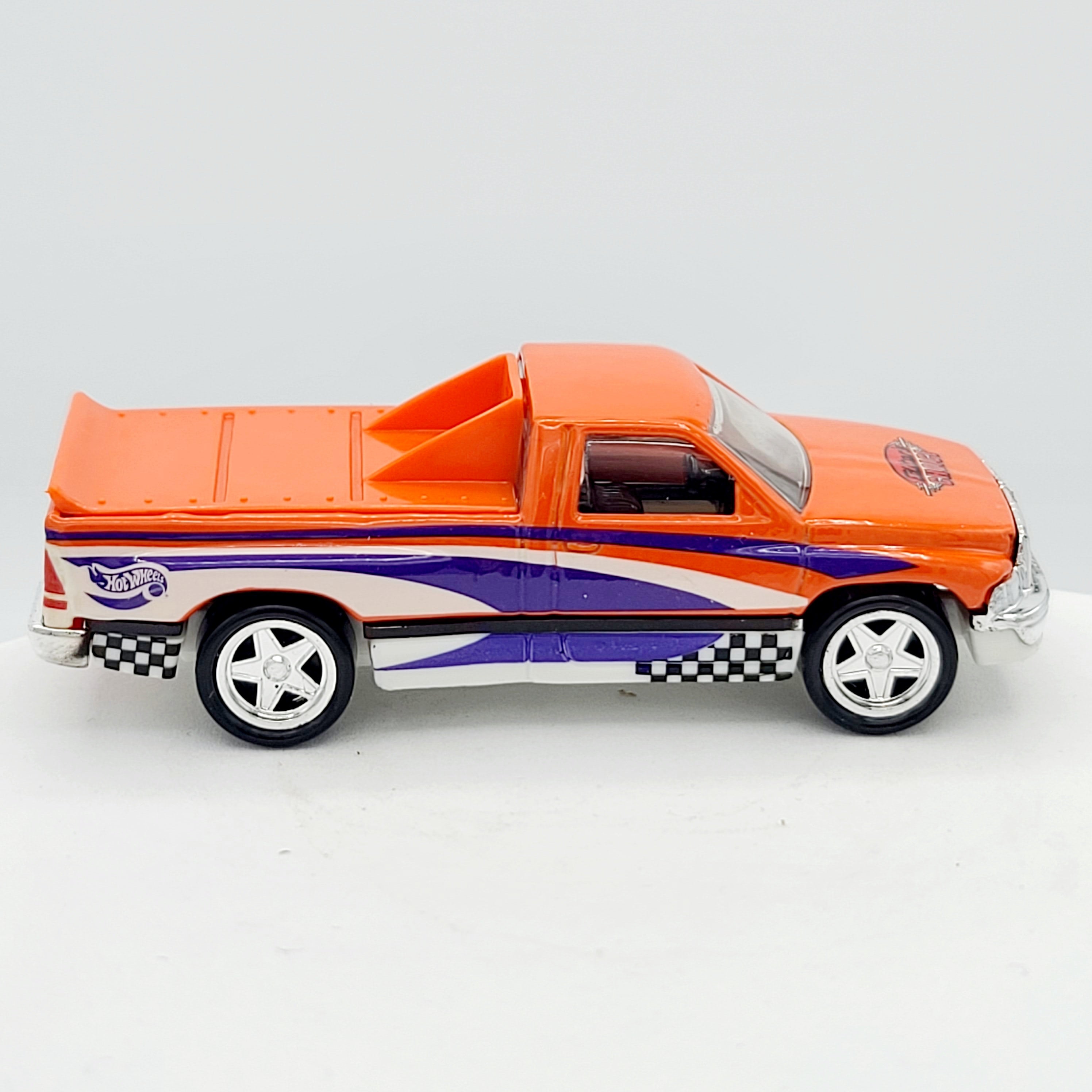 Hot Wheels Dodge Ram 1500 (2000 HW Editor's Choice)